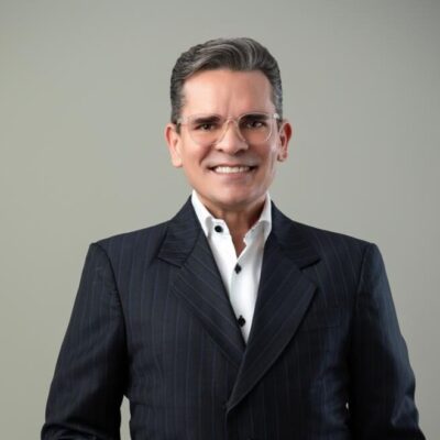 La Voz y la Presencia del Mundo Social